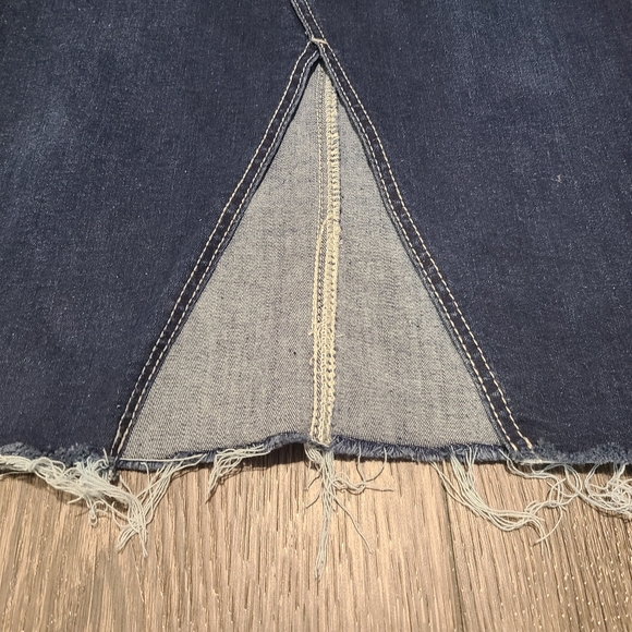 Dex Jean Skirt - Picture 4 of 11